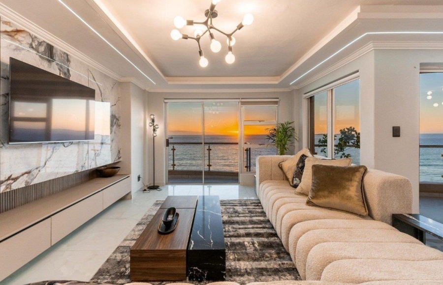 4 Bedroom Property for Sale in Beachfront Western Cape